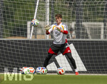 01.06.2026, Fussball, DFB-Nationalmannschaft Deutschland, letztes Training vor Abreise nach USA zur WM 2026, am DFB-Campus in Frankfurt am Main. Torwart Jonas Urbig (Deutschland) 