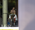 01.06.2026, Fussball, DFB-Nationalmannschaft Deutschland, letztes Training vor Abreise nach USA zur WM 2026, am DFB-Campus in Frankfurt am Main. Ergometer-Training im Gymnastikraum. Joshua Kimmich (Deutschland) mit freiem Oberkörper auf dem Ergometer.
