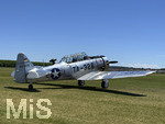 11.06.2026, Bad Wörishofen (Unterallgäu), Ein Flugzeug-Oldtimer steht geparkt, die North American T-6 war ein einmotoriges Schulflugzeug des US-amerikanischen Herstellers North American Aviation aus der Zeit des Zweiten Weltkrieges, TA-328, US Airforce 86828