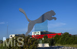 12.06.2026, Herzogenaurach in Bayern. Headquarter der Sportartikelfirma Puma SE am Unternehmenssitz in Herzogenaurach. An der Strasse auf dem Kreisverkehr steht der springende Puma, das Logo und Wahrzeichen der börsennotierten Weltfirma.