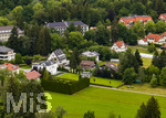 17.06.2026,  Bad Wörishofen im Unterallgäu, Drohnenaufnahmen des Wohngebietes im Süden der Stadt, am Ortsrand an der Hartenthalerstraße.
