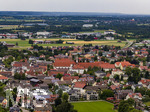 17.06.2026,  Bad Wörishofen im Unterallgäu, Drohnenaufnahmen vom Süden der Stadt, in der mitte:  Das Kloster Wörishofen, es ist ein Kloster der Dominikanerinnen in Bad Wörishofen in Bayern in der Diözese Augsburg. Im Ostflügel des Klosters ist das Kneippmuseum eingerichtet. 