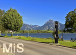 17.06.2026, am Hopfensee bei Füssen im Allgäu, an der Promenadenstrasse steht neuerdings eine Blitzersäule zur Tempoüberwachung der Autos. Einer der am schönsten gelegenen Blitzer in Deutschland. Auf der Strasse gilt Höchst-Geschwindigkeit 30 kmh.