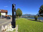 17.06.2026, am Hopfensee bei Füssen im Allgäu, an der Promenadenstrasse steht neuerdings eine Blitzersäule zur Tempoüberwachung der Autos. Einer der am schönsten gelegenen Blitzer in Deutschland. Auf der Strasse gilt Höchst-Geschwindigkeit 30 kmh. 