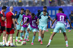 25.06.2026, Fussball Weltmeisterschaft 2026 in den USA, 3.Spieltag Gruppe E, Ecuador - Deutschland, im MetLife Stadium (New York/New Jersey, East Rutherford),  Jamal Musiala (Deutschland), Kai Hawertz (Deutschland), Florian Wirtz (Deutschland) beim Aufwärmen
