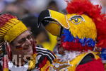 25.06.2026, Fussball Weltmeisterschaft 2026 in den USA, 3.Spieltag Gruppe E, Ecuador - Deutschland, im MetLife Stadium (New York/New Jersey, East Rutherford), Deutsche Fans im Stadion mit einem Equadorianischen gut gelaunten Vogel. 