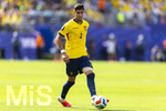 25.06.2026, Fussball Weltmeisterschaft 2026 in den USA, 3.Spieltag Gruppe E, Ecuador - Deutschland, im MetLife Stadium (New York/New Jersey, East Rutherford), Piero Hincapie (Equador) am Ball 