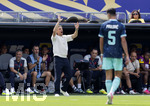 25.06.2026, Fussball Weltmeisterschaft 2026 in den USA, 3.Spieltag Gruppe E, Ecuador - Deutschland, im MetLife Stadium (New York/New Jersey, East Rutherford),  Trainer Sebastian Andres Beccacece (Equador) an der Seitenlinie.