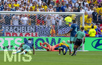25.06.2026, Fussball Weltmeisterschaft 2026 in den USA, 3.Spieltag Gruppe E, Ecuador - Deutschland, im MetLife Stadium (New York/New Jersey, East Rutherford), Torschuss von Nilson ANGULO (Equador) gegen Torwart Manuel Neuer (Deutschland), Jonathan Tah (Deutschland) und Alexander Pavlovic (Deutschland) geschlagen 