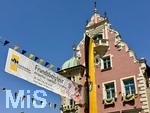 26.06.2026,  Frundsbergfest Mindelheim 2026, ein bekanntes Historisches-Fest im Unterallgäu mit tausenden Mitwirkenden. Die Kreisstadt Mindelheim kehrt für eine Woche ins Mittelalter zurück und feiert ihre historische Geschichte.  Hier das historische Rathaus in der Maximilianstrasse festlich geschmückt.