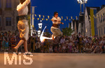 26.06.2026,  Frundsbergfest Mindelheim 2026, ein bekanntes Historisches-Fest im Unterallgäu mit tausenden Mitwirkenden. Die Kreisstadt Mindelheim kehrt für eine Woche ins Mittelalter zurück und feiert ihre historische Geschichte. Am ersten Freitag ist Stimmungsvolles Altstadtfest und Lagerleben in den Gassen und Strassen der Innenstadt angesagt. Feuershow am Marienplatz. 