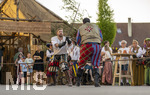 27.06.2026,  Frundsbergfest Mindelheim 2026, ein bekanntes Historisches-Fest im Unterallgäu mit tausenden Mitwirkenden. Die Kreisstadt Mindelheim kehrt für eine Woche ins Mittelalter zurück und feiert ihre historische Geschichte. Stimmungsvolles Altstadtfest und Lagerleben in den Gassen und Strassen. Schwert-Kämpfe in der Innenhofschänke.