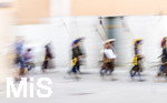 27.06.2026,  Frundsbergfest Mindelheim 2026, ein bekanntes Historisches-Fest im Unterallgäu mit tausenden Mitwirkenden. Die Kreisstadt Mindelheim kehrt für eine Woche ins Mittelalter zurück und feiert ihre historische Geschichte. Stimmungsvolles Altstadtfest und Lagerleben in den Gassen und Strassen.  Schnellen schrittes, die Landsknechte mit ihren Helebarden.