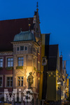 27.06.2026,  Frundsbergfest Mindelheim 2026, ein bekanntes Historisches-Fest im Unterallgäu mit tausenden Mitwirkenden. Die Kreisstadt Mindelheim kehrt für eine Woche ins Mittelalter zurück und feiert ihre historische Geschichte. Stimmungsvolles Altstadtfest und Lagerleben in den Gassen und Strassen. Abendstimmung am Rathaus mit der Frundsbergstatue.