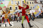27.06.2026,  Frundsbergfest Mindelheim 2026, ein bekanntes Historisches-Fest im Unterallgäu mit tausenden Mitwirkenden. Die Kreisstadt Mindelheim kehrt für eine Woche ins Mittelalter zurück und feiert ihre historische Geschichte. Stimmungsvolles Altstadtfest und Lagerleben in den Gassen und Strassen. Fahnenschwinger Sbandieratori Sansepolcro, aus Italien am Marienplatz