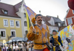 27.06.2026,  Frundsbergfest Mindelheim 2026, ein bekanntes Historisches-Fest im Unterallgäu mit tausenden Mitwirkenden. Die Kreisstadt Mindelheim kehrt für eine Woche ins Mittelalter zurück und feiert ihre historische Geschichte. Stimmungsvolles Altstadtfest und Lagerleben in den Gassen und Strassen. Fahnenschwinger Sbandieratori Sansepolcro, aus Italien am Marienplatz