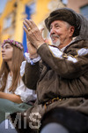 27.06.2026,  Frundsbergfest Mindelheim 2026, ein bekanntes Historisches-Fest im Unterallgäu mit tausenden Mitwirkenden. Die Kreisstadt Mindelheim kehrt für eine Woche ins Mittelalter zurück und feiert ihre historische Geschichte. Stimmungsvolles Altstadtfest und Lagerleben in den Gassen und Strassen. Fahnenschwinger Sbandieratori Sansepolcro, aus Italien am Marienplatz, Dr. Manfred Schmid 