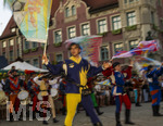 27.06.2026,  Frundsbergfest Mindelheim 2026, ein bekanntes Historisches-Fest im Unterallgäu mit tausenden Mitwirkenden. Die Kreisstadt Mindelheim kehrt für eine Woche ins Mittelalter zurück und feiert ihre historische Geschichte. Stimmungsvolles Altstadtfest und Lagerleben in den Gassen und Strassen. Fahnenschwinger Sbandieratori Sansepolcro, aus Italien am Marienplatz