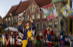 27.06.2026,  Frundsbergfest Mindelheim 2026, ein bekanntes Historisches-Fest im Unterallgäu mit tausenden Mitwirkenden. Die Kreisstadt Mindelheim kehrt für eine Woche ins Mittelalter zurück und feiert ihre historische Geschichte. Stimmungsvolles Altstadtfest und Lagerleben in den Gassen und Strassen. Fahnenschwinger Sbandieratori Sansepolcro, aus Italien am Marienplatz