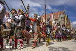 28.06.2026,  Frundsbergfest Mindelheim 2026, ein bekanntes Historisches-Fest im Unterallgäu mit tausenden Mitwirkenden. Die Kreisstadt Mindelheim kehrt für eine Woche ins Mittelalter zurück und feiert ihre historische Geschichte. Am heutigen Sonntag zieht sich der Historische Festzug durch die geschmückte Altstatdt.