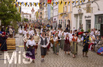 28.06.2026,  Frundsbergfest Mindelheim 2026, ein bekanntes Historisches-Fest im Unterallgäu mit tausenden Mitwirkenden. Die Kreisstadt Mindelheim kehrt für eine Woche ins Mittelalter zurück und feiert ihre historische Geschichte. Am heutigen Sonntag zieht sich der Historische Festzug durch die geschmückte Altstatdt. 
