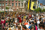 28.06.2026,  Frundsbergfest Mindelheim 2026, ein bekanntes Historisches-Fest im Unterallgäu mit tausenden Mitwirkenden. Die Kreisstadt Mindelheim kehrt für eine Woche ins Mittelalter zurück und feiert ihre historische Geschichte. Am heutigen Sonntag zieht sich der Historische Festzug durch die geschmückte Altstatdt. 