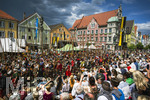 28.06.2026,  Frundsbergfest Mindelheim 2026, ein bekanntes Historisches-Fest im Unterallgäu mit tausenden Mitwirkenden. Die Kreisstadt Mindelheim kehrt für eine Woche ins Mittelalter zurück und feiert ihre historische Geschichte. Am heutigen Sonntag zieht sich der Historische Festzug durch die geschmückte Altstatdt. 