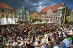 28.06.2026,  Frundsbergfest Mindelheim 2026, ein bekanntes Historisches-Fest im Unterallgäu mit tausenden Mitwirkenden. Die Kreisstadt Mindelheim kehrt für eine Woche ins Mittelalter zurück und feiert ihre historische Geschichte. Am heutigen Sonntag zieht sich der Historische Festzug durch die geschmückte Altstatdt. 