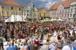28.06.2026,  Frundsbergfest Mindelheim 2026, ein bekanntes Historisches-Fest im Unterallgäu mit tausenden Mitwirkenden. Die Kreisstadt Mindelheim kehrt für eine Woche ins Mittelalter zurück und feiert ihre historische Geschichte. Am heutigen Sonntag zieht sich der Historische Festzug durch die geschmückte Altstatdt. 