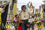 28.06.2026,  Frundsbergfest Mindelheim 2026, ein bekanntes Historisches-Fest im Unterallgäu mit tausenden Mitwirkenden. Die Kreisstadt Mindelheim kehrt für eine Woche ins Mittelalter zurück und feiert ihre historische Geschichte. Am heutigen Sonntag zieht sich der Historische Festzug durch die geschmückte Altstatdt. 