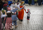 28.06.2026,  Frundsbergfest Mindelheim 2026, ein bekanntes Historisches-Fest im Unterallgäu mit tausenden Mitwirkenden. Die Kreisstadt Mindelheim kehrt für eine Woche ins Mittelalter zurück und feiert ihre historische Geschichte. Am heutigen Sonntag zieht sich der Historische Festzug durch die geschmückte Altstatdt.  