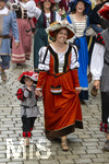 28.06.2026,  Frundsbergfest Mindelheim 2026, ein bekanntes Historisches-Fest im Unterallgäu mit tausenden Mitwirkenden. Die Kreisstadt Mindelheim kehrt für eine Woche ins Mittelalter zurück und feiert ihre historische Geschichte. Am heutigen Sonntag zieht sich der Historische Festzug durch die geschmückte Altstatdt.  