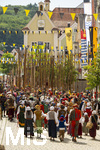 28.06.2026,  Frundsbergfest Mindelheim 2026, ein bekanntes Historisches-Fest im Unterallgäu mit tausenden Mitwirkenden. Die Kreisstadt Mindelheim kehrt für eine Woche ins Mittelalter zurück und feiert ihre historische Geschichte. Am heutigen Sonntag zieht sich der Historische Festzug durch die geschmückte Altstatdt.  