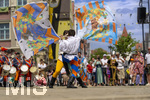 28.06.2026,  Frundsbergfest Mindelheim 2026, ein bekanntes Historisches-Fest im Unterallgäu mit tausenden Mitwirkenden. Die Kreisstadt Mindelheim kehrt für eine Woche ins Mittelalter zurück und feiert ihre historische Geschichte. Am heutigen Sonntag zieht sich der Historische Festzug durch die geschmückte Altstatdt.  Fahnenschwinger Sbandieratori Sansepolcro, aus Italien am Marienplatz