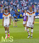 29.06.2026, Fussball Weltmeisterschaft 2026 in den USA, Sechzehntelfinale, Deutschland - Paraguay, im Gillette Stadium (Boston (Foxborough)), Die Deutsche Mannschaft ist im Elfmeterschiessen aus dem Turnier geflogen. v.li: Jamal Musiala (Deutschland), Malick Thiaw (Deutschland) frustrierter Abgang 


