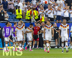 29.06.2026, Fussball Weltmeisterschaft 2026 in den USA, Sechzehntelfinale, Deutschland - Paraguay, im Gillette Stadium (Boston (Foxborough)), Die Deutsche Mannschaft ist im Elfmeterschiessen aus dem Turnier geflogen. v.li: Leroy Sane (Deutschland), Waldemar Anton (Deutschland), Nick Woltemade (Deutschland), Nadiem Amiri (Deutschland), Leon Goretzka (Deutschland), Malick Thiaw (Deutschland) frustrierter Abgang 


