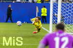 29.06.2026, Fussball Weltmeisterschaft 2026 in den USA, Sechzehntelfinale, Deutschland - Paraguay, im Gillette Stadium (Boston (Foxborough)), Elfmeterschiessen nach Verlängerung, Torwart Manuel Neuer (Deutschland) hält diesen Elfmeter 



