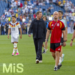 29.06.2026, Fussball Weltmeisterschaft 2026 in den USA, Sechzehntelfinale, Deutschland - Paraguay, im Gillette Stadium (Boston (Foxborough)), Die Deutsche Mannschaft ist im Elfmeterschiessen aus dem Turnier geflogen. v.li: Nadiem Amiri (Deutschland),  Bundestrainer Julian Nagelsmann (Deutschland), Athletiktrainer Krunoslav Banovcic, Co-Trainer Benjamin Glück (Deutschland) enttäuschter Abgang.


