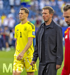 29.06.2026, Fussball Weltmeisterschaft 2026 in den USA, Sechzehntelfinale, Deutschland - Paraguay, im Gillette Stadium (Boston (Foxborough)), Die Deutsche Mannschaft ist im Elfmeterschiessen aus dem Turnier geflogen. v.li: Torwart Manuel Neuer (Deutschland) und Bundestrainer Julian Nagelsmann (Deutschland) enttäuschter Abgang


