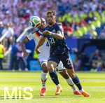 29.06.2026, Fussball Weltmeisterschaft 2026 in den USA, Sechzehntelfinale, Deutschland - Paraguay, im Gillette Stadium (Boston (Foxborough)), von links:  Jonathan Tah (Deutschland) gegen Gabriel Avalos (Paraguay) 


