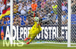 29.06.2026, Fussball Weltmeisterschaft 2026 in den USA, Sechzehntelfinale, Deutschland - Paraguay, im Gillette Stadium (Boston (Foxborough)), Elfmeterschiessen nach Verlängerung, Torwart Manuel Neuer (Deutschland) wirft sich in den Schuss.


