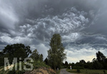 30.06.2026, Bad Wörishofen, Unterallgäu, bedrohliche Gewitterwolken am Himmel über der Kurstadt Bad Wörishofen (Bayern).  