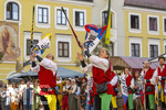 03.07.2026,  Frundsbergfest Mindelheim 2026, Historisches-Fest im Unterallgäu mit tausenden Mitwirkenden. Die Kreisstadt Mindelheim kehrt für eine Woche ins Mittelalter zurück um ihre historische Geschichte zu feiern.  Mindelheimer Fahnenschwinger 