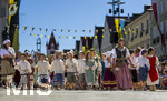 04.07.2026,  Frundsbergfest Mindelheim 2026, Historisches-Fest im Unterallgäu mit tausenden Mitwirkenden. Die Kreisstadt Mindelheim kehrt für eine Woche ins Mittelalter zurück und feiert ihre historische Geschichte. Einzug der Bauern zum Bauernmarkt 