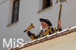 04.07.2026,  Frundsbergfest Mindelheim 2026, Historisches-Fest im Unterallgäu mit tausenden Mitwirkenden. Die Kreisstadt Mindelheim kehrt für eine Woche ins Mittelalter zurück und feiert ihre historische Geschichte.  Schauspiel MEHR SOLD MUSS HER am Stadtgraben, Landknechte stürmen die Mauern der Stadt. 