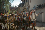 04.07.2026,  Frundsbergfest Mindelheim 2026, Historisches-Fest im Unterallgäu mit tausenden Mitwirkenden. Die Kreisstadt Mindelheim kehrt für eine Woche ins Mittelalter zurück und feiert ihre historische Geschichte.  Schauspiel MEHR SOLD MUSS HER am Stadtgraben, Landknechte stürmen die Mauern der Stadt. 