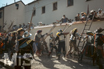04.07.2026,  Frundsbergfest Mindelheim 2026, Historisches-Fest im Unterallgäu mit tausenden Mitwirkenden. Die Kreisstadt Mindelheim kehrt für eine Woche ins Mittelalter zurück und feiert ihre historische Geschichte.  Schauspiel MEHR SOLD MUSS HER am Stadtgraben, Landknechte stürmen die Mauern der Stadt. 