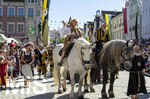 04.07.2026,  Frundsbergfest Mindelheim 2026, Historisches-Fest im Unterallgäu mit tausenden Mitwirkenden. Die Kreisstadt Mindelheim kehrt für eine Woche ins Mittelalter zurück und feiert ihre historische Geschichte. Einzug der Bauern zum Bauernmarkt. Familie Birgit und Robert Mutzel 