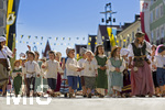04.07.2026,  Frundsbergfest Mindelheim 2026, Historisches-Fest im Unterallgäu mit tausenden Mitwirkenden. Die Kreisstadt Mindelheim kehrt für eine Woche ins Mittelalter zurück und feiert ihre historische Geschichte. Einzug der Bauern zum Bauernmarkt. Hier das Ehepaar Frundsberg, 