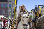 04.07.2026,  Frundsbergfest Mindelheim 2026, Historisches-Fest im Unterallgäu mit tausenden Mitwirkenden. Die Kreisstadt Mindelheim kehrt für eine Woche ins Mittelalter zurück und feiert ihre historische Geschichte. Einzug der Bauern zum Bauernmarkt. Hier das Ehepaar Frundsberg, 